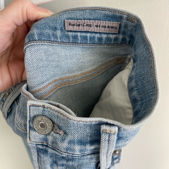 Citizens of Humanity Rocket Crop Mid-Rise Skinny Jeans - Light Wash - Size 27 - Picture 4 of 15